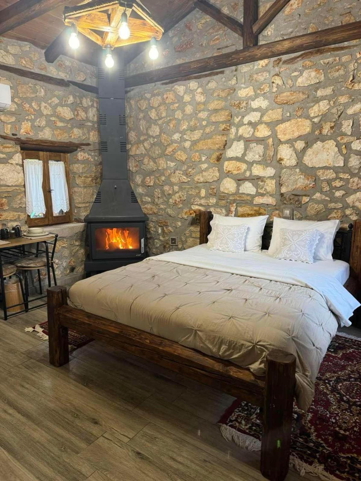 Traditional Stone Guesthouse Agios Ioannis  Bagian luar foto